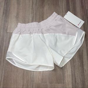 Lululemon Hotty Hot Short *Asym Light Chrome